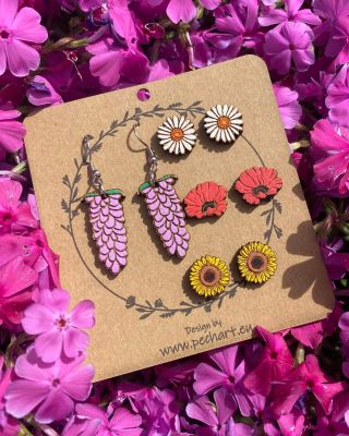 🌻Nejoblíbenější květinové náušnice teď se slevou 20 %!💜 Jestli jste si na ně už nějakou dobu dělaly zálusk, teď je ten...